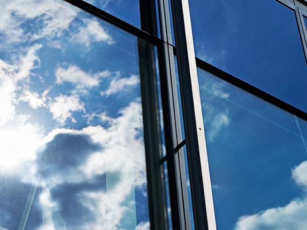 Solar Screen® Spiegelfolie VISTA 90C Sonnenschutzfolie Innen | Spionfolie  Fensterfolie verspiegelt